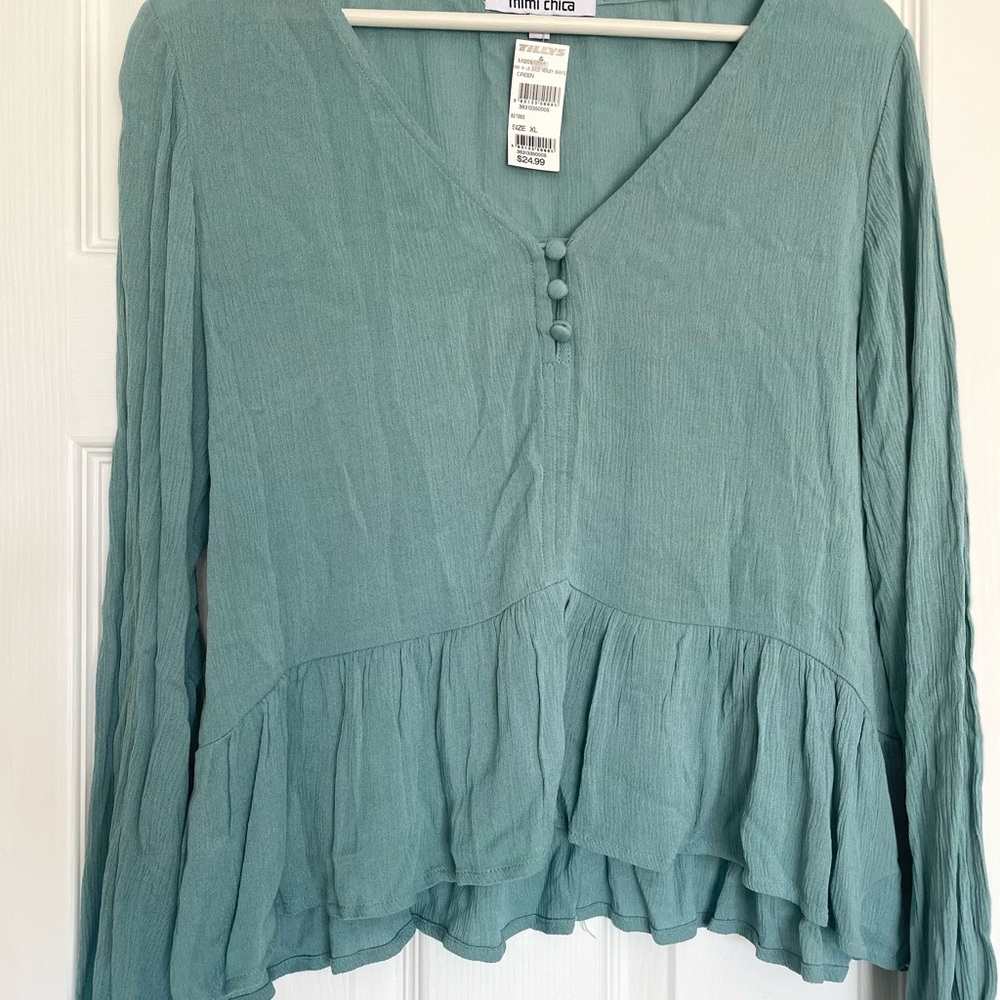 Flutter crop top